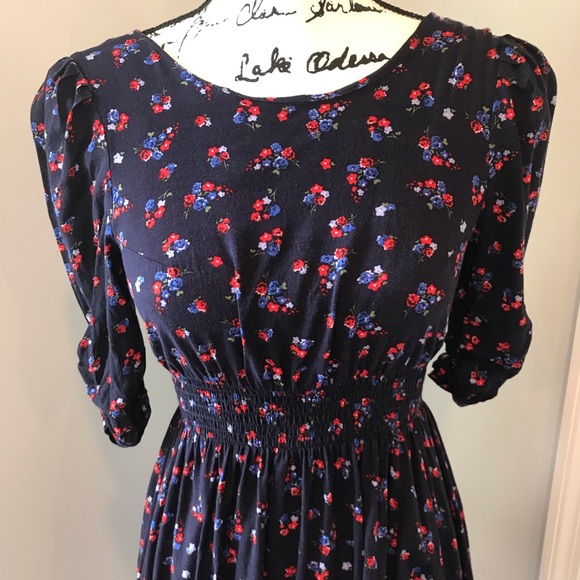 Forever 21 Ditzy Floral Skater Dress - Picture 4 of 8